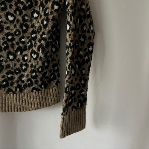 ASOS Women’s Knit Leopard Print Off-The-Shoulder Sweater Size 4 - Picture 5 of 9